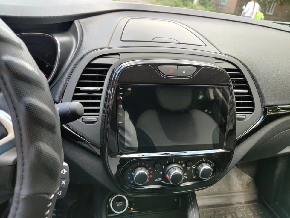 Штатная магнитола Teyes CC3 6/128 Renault Kaptur (2016-2019) F1